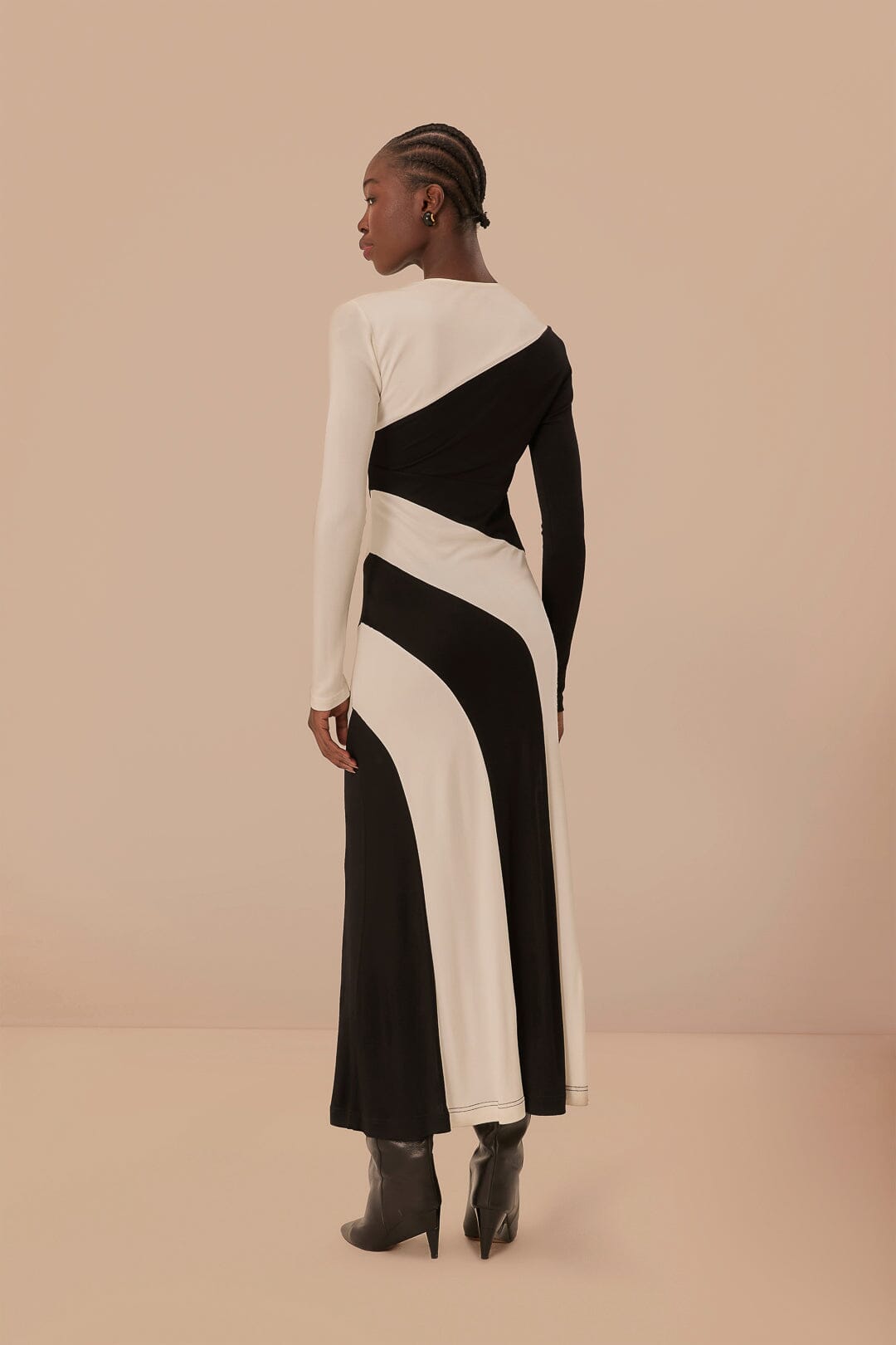 Black and White Cut-Out Long Sleeve Midi Dress